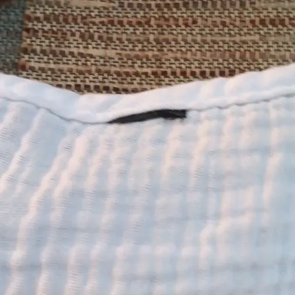 White Sleeveless Cotton Tank Top - Picture 2 of 4